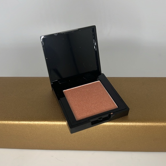 🟨$5 when bundled - Reina Rebelde Sol Highlighter - Picture 2 of 3